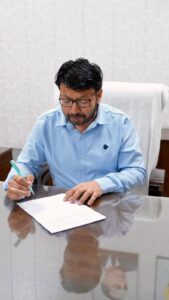 ਡਾ. ਰਵਜੋਤ ਸਿੰਘ ਨੇ ਜੇਲ੍ਹ ਮੰਤਰੀ ਦਾ ਅਹੁਦਾ ਸੰਭਾਲਿਆ; ਪਾਰਟੀ ਦੇ ਕੌਮੀ ਕਨਵੀਨਰ ਅਰਵਿੰਦ ਕੇਜਰੀਵਾਲ ਅਤੇ ਮੁੱਖ ਮੰਤਰੀ ਭਗਵੰਤ ਸਿੰਘ ਮਾਨ ਦਾ ਨਵੀਂ ਜ਼ਿੰਮੇਵਾਰੀ ਲਈ ਕੀਤਾ ਧੰਨਵਾਦ