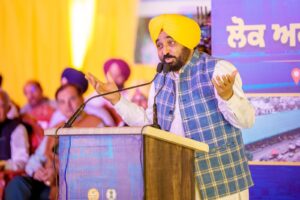 ਪੰਜਾਬ ਵਿੱਚ ਵਿਸ਼ਵ ਪੱਧਰੀ ਸੜਕਾਂ ਦਾ ਮਜ਼ਬੂਤ ਨੈੱਟਵਰਕ ਕਾਇਮ ਕਰ ਰਹੀ ਹੈ ਆਪ ਸਰਕਾਰ-ਮੁੱਖ ਮੰਤਰੀ ਭਗਵੰਤ ਸਿੰਘ ਮਾਨ ਨੇ 300 ਕਿਲੋਮੀਟਰ ਨਵੀਆਂ ਸੜਕਾਂ ਦਾ ਨੀਂਹ ਪੱਥਰ ਰੱਖਿਆ