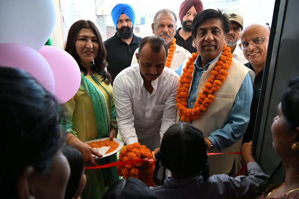 ਵਿਧਾਇਕ ਬ੍ਰਮ ਸ਼ੰਕਰ ਜਿੰਪਾ ਨੇ ਸਰਕਾਰੀ ਐਲੀਮੈਂਟਰੀ ਸਕੂਲ ਬਜਵਾੜਾ ‘ਚ ਨਵੇਂ ਕਲਾਸਰੂਮਾਂ ਦਾ ਕੀਤਾ ਉਦਘਾਟਨ