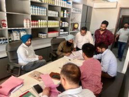 ਯੂਰੀਆ ਅਤੇ ਡੀ.ਏ..ਪੀ. ਖਾਦਾਂ ਦੀ ਕਾਲਾ ਬਾਜਾਰੀ ਨੂੰ ਰੋਕਣ ਲਈ ਅਚਨਚੇਤ ਚੈਕਿੰਗ