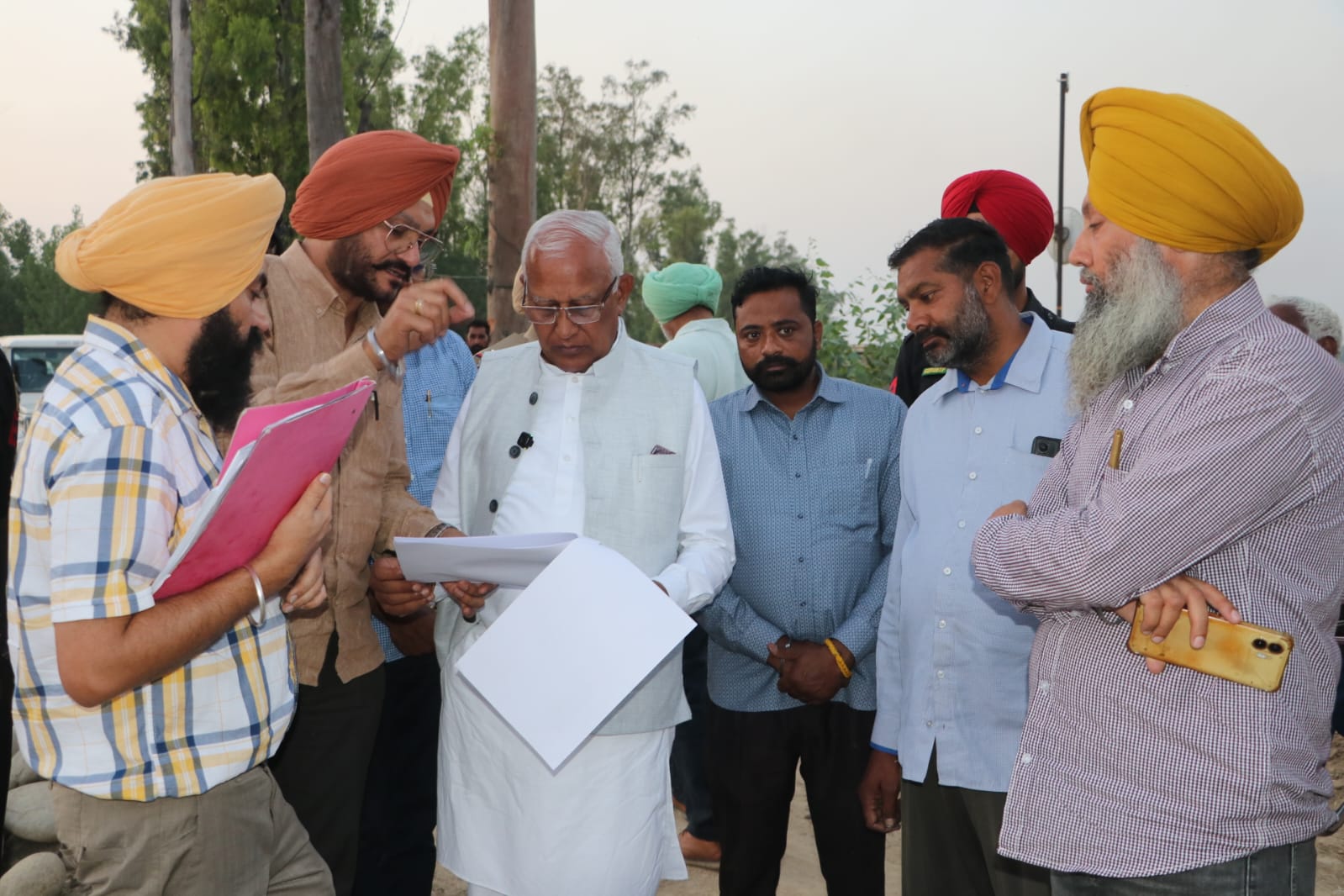 ਖਰੀਦ ਪੂਰੀ ਰਫ਼ਤਾਰ ਨਾਲ ਚੱਲ ਰਹੀ: ਖੁਰਾਕ, ਸਿਵਲ ਸਪਲਾਈ ਅਤੇ ਖਪਤਕਾਰ ਮਾਮਲੇ ਮੰਤਰੀ ਲਾਲ ਚੰਦ ਕਟਾਰੂਚੱਕ