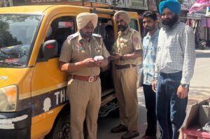 ਸਕੂਲ ਬੱਸਾਂ ਦੀ ਚੈਕਿੰਗ; 04 ਬੱਸਾਂ ਦੇ ਕੱਟੇ ਚਲਾਨ