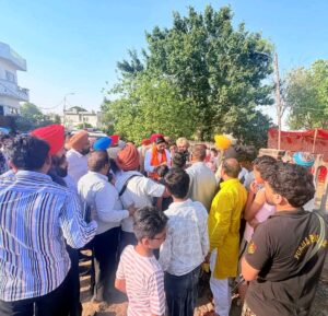 ਵਿਧਾਇਕ ਸ਼ੈਰੀ ਕਲਸੀ ਨੇ ਵਾਰਡ ਨੰਬਰ 5 ਉੱਤਮ ਨਗਰ ਵਿਖੇ ਗਲੀਆਂ ਬਣਾਉਣ ਦਾ ਉਦਘਾਟਨ ਕੀਤਾ