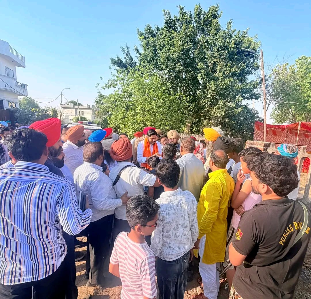 ਵਿਧਾਇਕ ਸ਼ੈਰੀ ਕਲਸੀ ਨੇ ਵਾਰਡ ਨੰਬਰ 5 ਉੱਤਮ ਨਗਰ ਵਿਖੇ ਗਲੀਆਂ ਬਣਾਉਣ ਦਾ ਉਦਘਾਟਨ ਕੀਤਾ