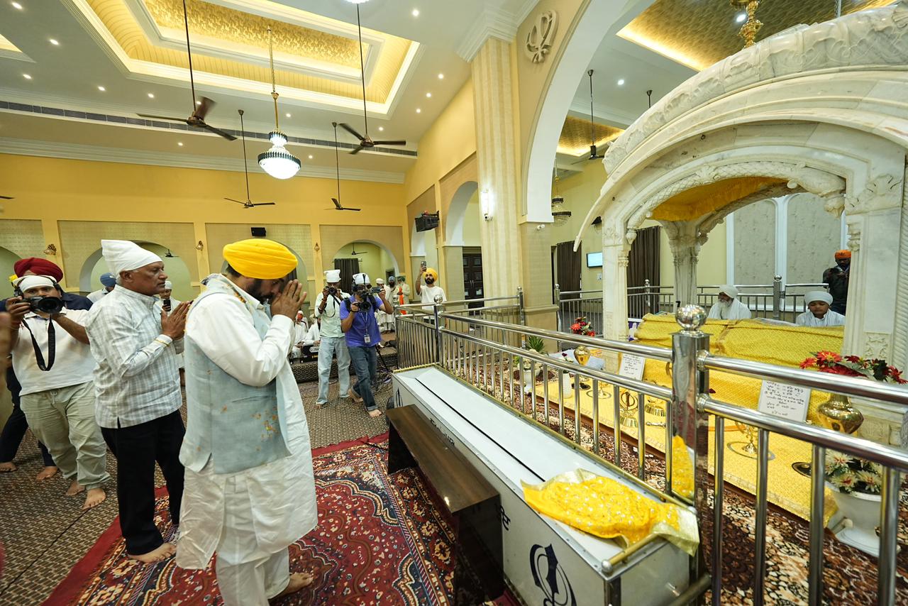 ਸ਼ੁਕਰਾਨਾ ਯਾਤਰਾ ਦੌਰਾਨ ਮੁੱਖ ਮੰਤਰੀ ਭਗਵੰਤ ਸਿੰਘ ਮਾਨ ਨੇ ਗੁਰਦੁਆਰਾ ਮਸਤੂਆਣਾ ਸਾਹਿਬ ਵਿਖੇ ਮੱਥਾ ਟੇਕਿਆ