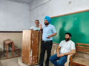 ਨਗਰ ਕੌਂਸਲ ਤੇ ਨਗਰ ਪੰਚਾਇਤ ਚੋਣਾਂ ਦੀਆਂ ਤਿਆਰੀਆਂ ਨੂੰ ਲੈ ਕੇ ਚੋਣ ਅਮਲੇ ਦੀ ਪਹਿਲੀ ਰਿਹਰਸਲ ਸਫ਼ਲਤਾਪੂਰਵਕ ਸੰਪੰਨ