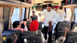 ਵਿਧਾਇਕ ਸ਼ੈਰੀ ਕਲਸੀ ਨੇ ‘ਮੁੱਖ ਮੰਤਰੀ ਤੀਰਥ ਯਾਤਰਾ’ ਤਹਿਤ ਵਾਰਡ ਨੰਬਰ 12 ਤੋਂ ਸ਼ਰਧਾਲੂਆਂ ਦੀ 16 ਵੀ ਬੱਸ ਰਵਾਨਾ ਕੀਤੀ