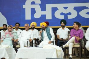 ਐੱਸਆਈਆਰ ਦੌਰਾਨ ਭਾਜਪਾ ‘ਆਪ’ ਸਮਰਥਕਾਂ ਦੀਆਂ ਵੋਟਾਂ ਕੱਟਣ ਦੀ ਕੋਸ਼ਿਸ਼ ਕਰ ਸਕਦੀ ਹੈ, ਹਰ ਵਲੰਟੀਅਰ ਸੁਚੇਤ ਰਹੇ: ਮੁੱਖ ਮੰਤਰੀ ਭਗਵੰਤ ਸਿੰਘ ਮਾਨ