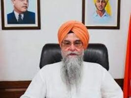 ਪੰਜਾਬ ਵਿਧਾਨ ਸਭਾ ਦੇ ਸਪੀਕਰ ਵੱਲੋਂ ਪੰਜਾਬੀ ਫਿਲਮ “ਦੀ ਗ੍ਰੇਟ ਪੰਜਾਬ ਰੌਬਰੀ” ਦੀ ਟੀਮ ਦੀ ਮੇਜ਼ਬਾਨੀ; ਸਿਨੇਮਾ ਅਤੇ ਸੈਰ-ਸਪਾਟੇ ਨੂੰ ਉਤਸ਼ਾਹਿਤ ਕਰਨ ਦੀਆਂ ਪਹਿਲਕਦਮੀਆਂ ‘ਤੇ ਕੀਤੀ ਚਰਚਾ